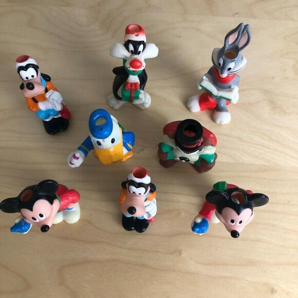 VTG Disney Christmas Light Covers Set of 8 - Mickey Goofy Taz Donald Buggs Vestr - Picture 2 of 7